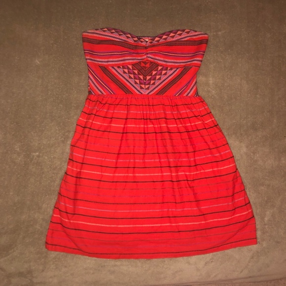 Roxy Dresses & Skirts - Strapless Roxy Dress